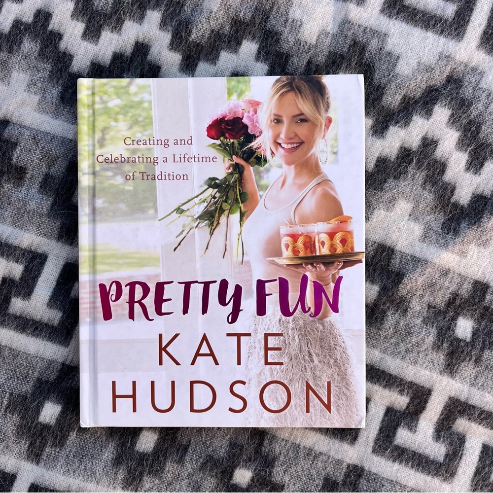 Kate Hudson Pretty Fun Hardcover Book Signed 2017